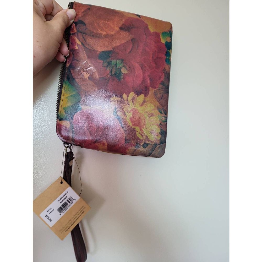 Nwt Patricia Nash clutch bag rare